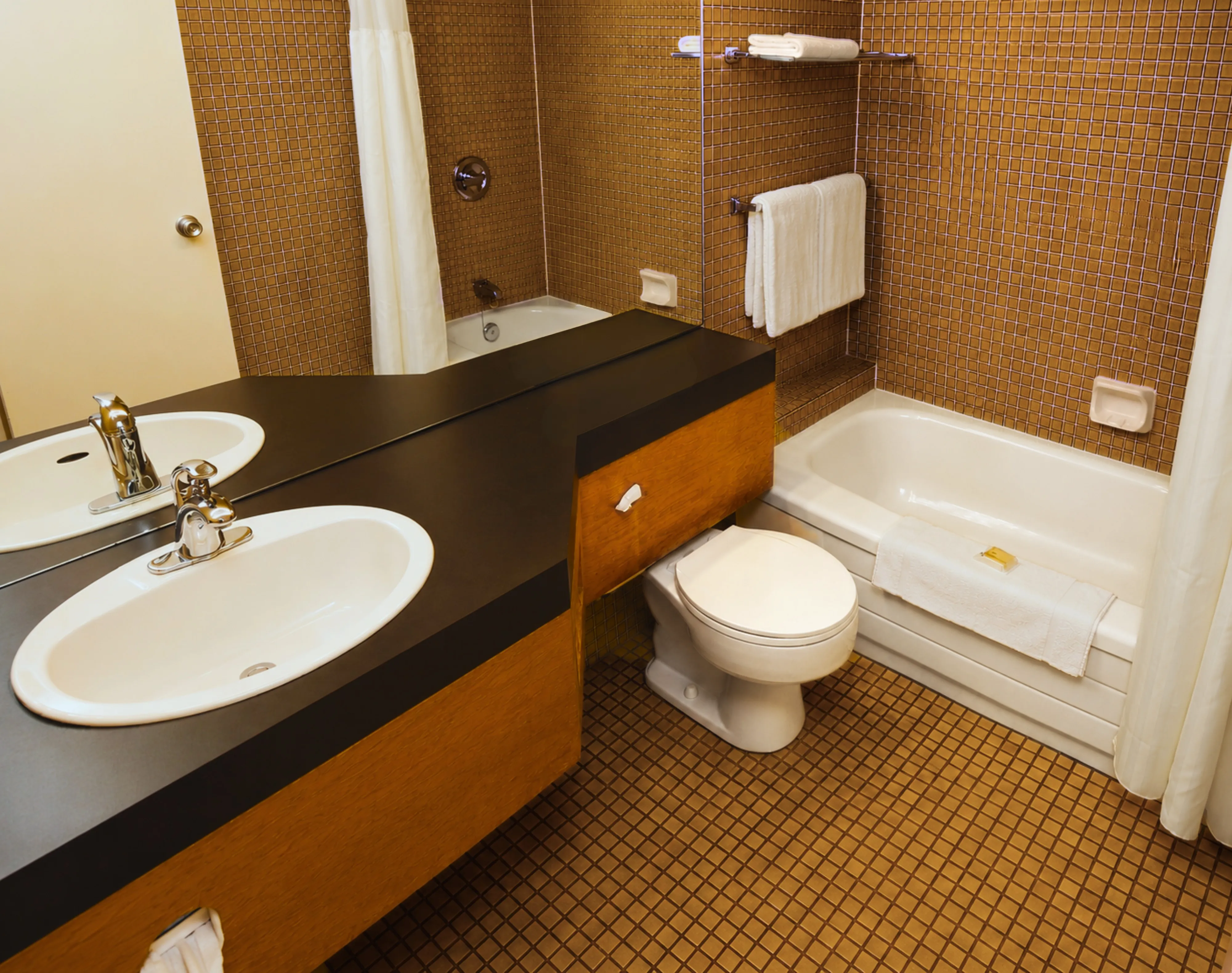 Hôtels Gouverneur Rimouski Comfort Room Bathroom