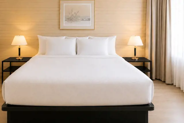 Hôtels Gouverneur Rimouski Suite Bed