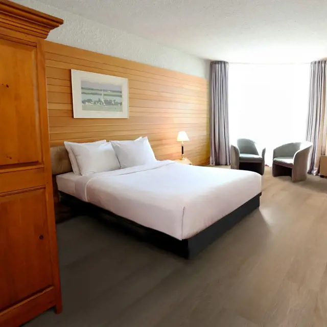 Hôtels Gouverneur Rimouski chambre accessible vue d'ensemble cote fenetre